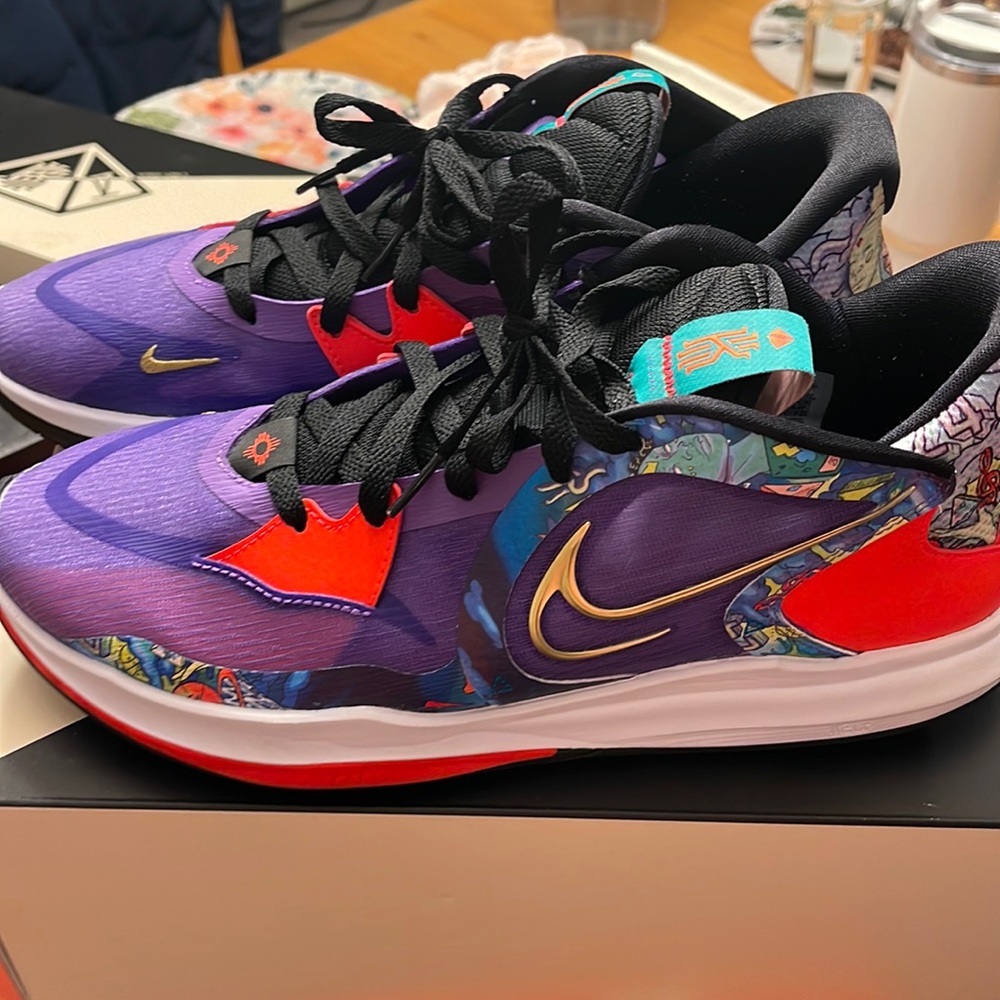 Kyrie 5 low